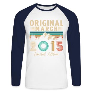 Mars 2015 Vintage Cadeau Anniversaire - T-shirt baseball manches longues Homme - blanc/marine - Devant - Nik (191cm)