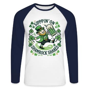Sippin' On Shamrock Shakes St. Patricks Day Freude - Unisex Baseballshirt langarm - Weiß/Navy - Vorne - Nik (191cm)