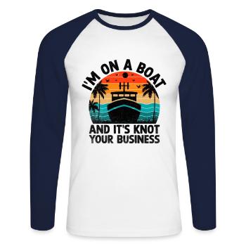 Ich bin auf einem Boot und es ist Knoten Ihr Geschäftspaddel - Unisex Baseballshirt langarm - Weiß/Navy - Vorne - Nik (191cm)