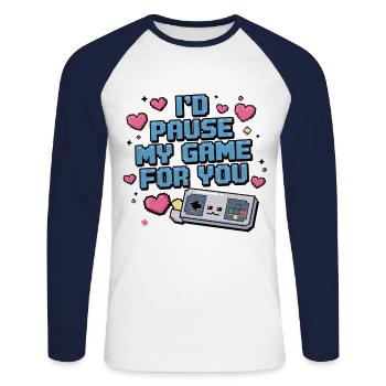 Gamer Liebe Pixelherz - Ich pausiere für dich - Unisex Baseballshirt langarm - Weiß/Navy - Vorne - Nik (191cm)