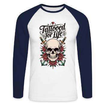 Tattooed for Life Totenkopf Shirt - Unisex Baseballshirt langarm - Weiß/Navy - Vorne - Nik (191cm)