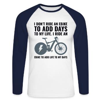 E-Bike Vélo électrique Vélo Cyclisme Biker VTT - T-shirt baseball manches longues Homme - blanc/marine - Devant - Nik (191cm)