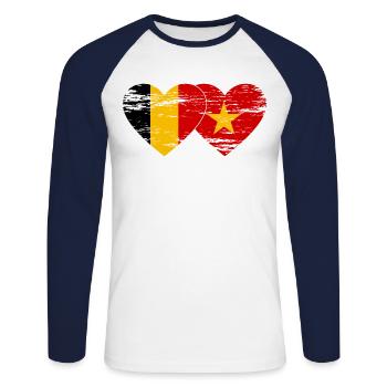 Belgique Vietnam Drapeau Coeur Utilisé - T-shirt baseball manches longues Homme - blanc/marine - Devant - Nik (191cm)