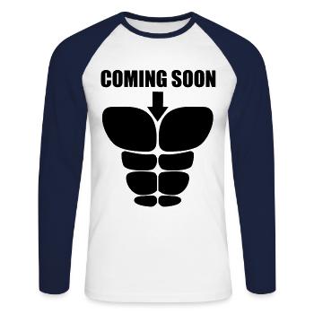 Six Pack coming soon Waschbrettbauch Geschenk - Unisex Baseballshirt langarm - Weiß/Navy - Vorne - Nik (191cm)