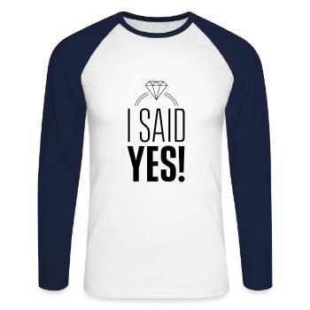 J'ai dit fiançailles - T-shirt baseball manches longues Homme - blanc/marine - Devant - Nik (191cm)