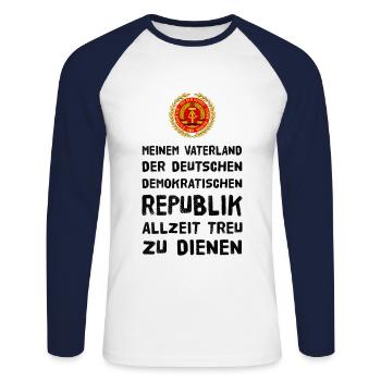 DDR NVA Fahneneid - Unisex Baseballshirt langarm - Weiß/Navy - Vorne - Nik (191cm)
