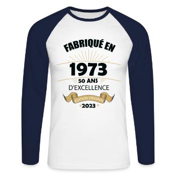 Fabriqué En 1973 Né En 1973 50 Ans Anniversaire - T-shirt baseball manches longues Homme - blanc/marine - Devant - Nik (191cm)