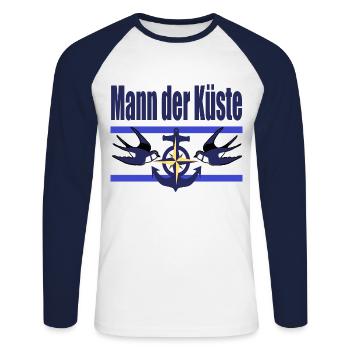 Mann der Küste, Nordsee Ostsee Maritim T-Shirt - Unisex Baseballshirt langarm - Weiß/Navy - Vorne - Nik (191cm)