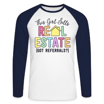 Cette fille vend des biens immobiliers a obtenu des références femmes - T-shirt baseball manches longues Homme - blanc/marine - Devant - Nik (191cm)