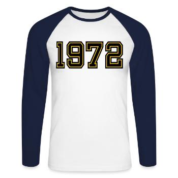Année de naissance : 1972 - T-shirt baseball manches longues Homme - blanc/marine - Devant - Nik (191cm)