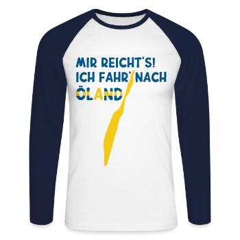 MIR REICHT'S ICH FAHR' NACH ÖLAND Schweden Urlaub - Unisex Baseballshirt langarm - Weiß/Navy - Vorne - Nik (191cm)