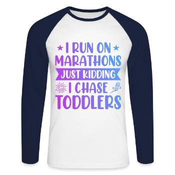 I Run Marathons Just Kidding I Chase Toddlers Baby - Unisex Baseballshirt langarm - Weiß/Navy - Vorne - Nik (191cm)