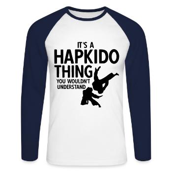 Koreanischer Kampfsport Hapkido - Unisex Baseballshirt langarm - Weiß/Navy - Vorne - Nik (191cm)