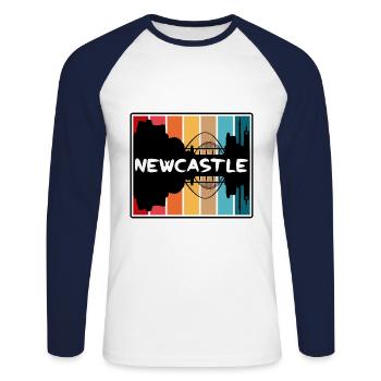 Newcastle Angleterre Skyline Silhouette Travel Souven - T-shirt baseball manches longues Homme - blanc/marine - Devant - Nik (191cm)