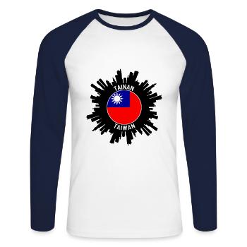 Tainan Skyline Taiwan Flag Souvenir de voyage - T-shirt baseball manches longues Homme - blanc/marine - Devant - Nik (191cm)