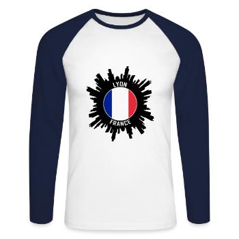 Lyon Skyline France Flag Souvenir de voyage - T-shirt baseball manches longues Homme - blanc/marine - Devant - Nik (191cm)