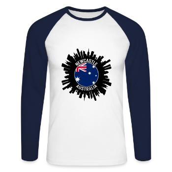 Newcastle Skyline Australien Flagge Reisesouvenir - Unisex Baseballshirt langarm - Weiß/Navy - Vorne - Nik (191cm)