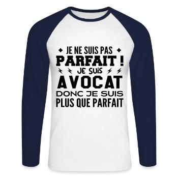 Un Avocat plus que parfaite, métier de rêve Avocat - T-shirt baseball manches longues Homme - blanc/marine - Devant - Nik (191cm)