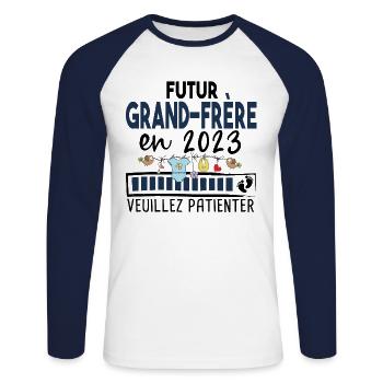 Futur Grand Frère 2023 Cadeau Naissance Bébé - T-shirt baseball manches longues Homme - blanc/marine - Devant - Nik (191cm)