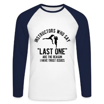 Mixed Martial Arts MMA - Unisex Baseballshirt langarm - Weiß/Navy - Vorne - Nik (191cm)
