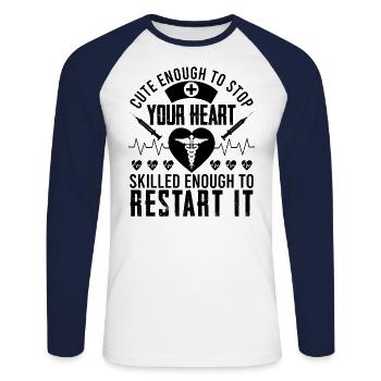 Cute Enough to Stop Your Heart Nurse Funny - Unisex Baseballshirt langarm - Weiß/Navy - Vorne - Nik (191cm)