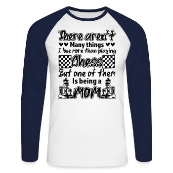 Être une maman jouant aux échecs Drôle d’amoureux des échecs Citations - T-shirt baseball manches longues Homme - blanc/marine - Devant - Nik (191cm)