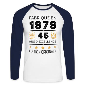 Fabriqué En 1979 Né En 1979 45 Ans Anniversaire - T-shirt baseball manches longues Homme - blanc/marine - Devant - Nik (191cm)