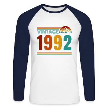 MILLÉSIME 1992 - T-shirt baseball manches longues Homme - blanc/marine - Devant - Nik (191cm)
