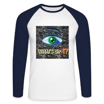 Qu’est-ce qu’il ya!? - Club WoW - 2023 - T-shirt baseball manches longues Homme - blanc/marine - Devant - Nik (191cm)