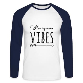 Honeymoon vibes Flitterwochen Married spruch - Unisex Baseballshirt langarm - Weiß/Navy - Vorne - Nik (191cm)