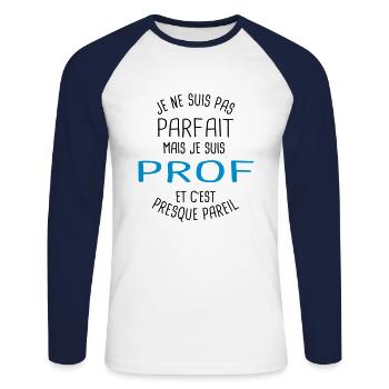 Pas parfait mais prof - T-shirt baseball manches longues Homme - blanc/marine - Devant - Nik (191cm)