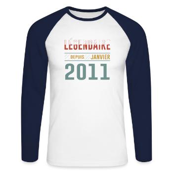 Légendaire Depuis Janvier 2011 Anniversaire - T-shirt baseball manches longues Homme - blanc/marine - Devant - Nik (191cm)