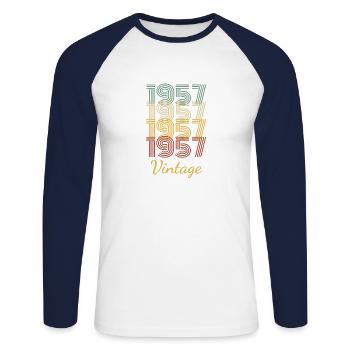Cadeau d’anniversaire vintage né en 1957 Slogan - T-shirt baseball manches longues Homme - blanc/marine - Devant - Nik (191cm)