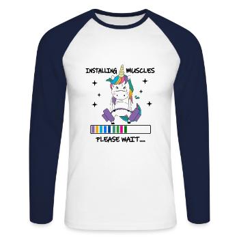 Installing Muscles Please Wait Shirt Funny Unicorn - Unisex Baseballshirt langarm - Weiß/Navy - Vorne - Nik (191cm)