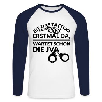 Tattoofrei Tattoos Tattoowiert Spruch Geschenkidee - Unisex Baseballshirt langarm - Weiß/Navy - Vorne - Nik (191cm)