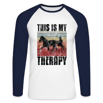 This is my therapy Trabrennen Trabreiten Retro - Unisex Baseballshirt langarm - Weiß/Navy - Vorne - Nik (191cm)