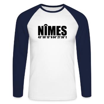 Nîmes Koordinaten - Unisex Baseballshirt langarm - Weiß/Navy - Vorne - Nik (191cm)