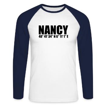 Nancy Koordinaten - Unisex Baseballshirt langarm - Weiß/Navy - Vorne - Nik (191cm)