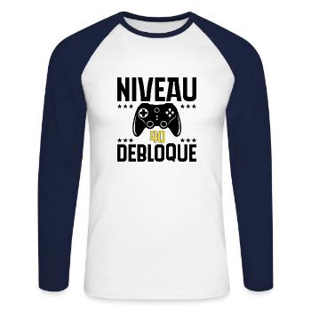 Level 40 freigeschaltet / 40th Anniversary Gamer - Unisex Baseballshirt langarm - Weiß/Navy - Vorne - Nik (191cm)