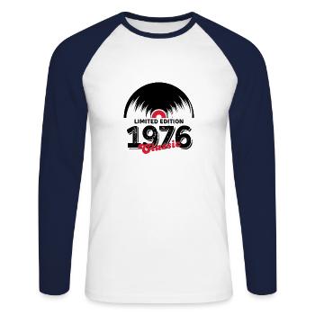 Limitierte Auflage 1976 Klassisches Vinyl - Unisex Baseballshirt langarm - Weiß/Navy - Vorne - Nik (191cm)