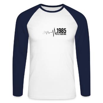 1985 Anniversary Gift 1985 Limited Edition 1985 - Unisex Long Sleeve Baseball T-Shirt - white/navy - Front - Nik (191cm)