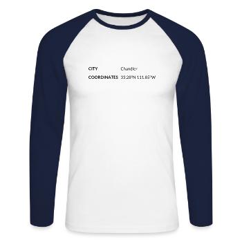 Chandler Arizona USA Koordinaten - Unisex Baseballshirt langarm - Weiß/Navy - Vorne - Nik (191cm)
