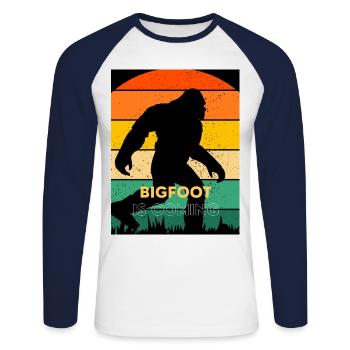 Bigfoot is coming - Unisex Long Sleeve Baseball T-Shirt - white/navy - Front - Nik (191cm)