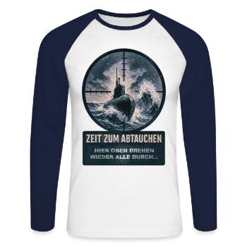 Zeit zum abtauchen - hier oben drehen wieder alle - Unisex Baseballshirt langarm - Weiß/Navy - Vorne - Nik (191cm)
