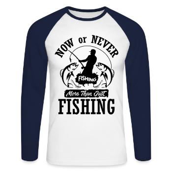 Now or Never Fishing - Unisex Baseballshirt langarm - Weiß/Navy - Vorne - Nik (191cm)