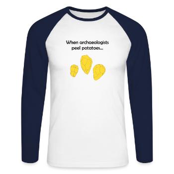 Quand les archéologues épluchent des pommes de terre ... - T-shirt baseball manches longues Homme - blanc/marine - Devant - Nik (191cm)