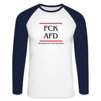 FCK AFD - LES RÉFUGIÉS SONT LES BIENVENUS ICI - T-shirt baseball manches longues Homme - blanc/marine - Devant - Nik (191cm)