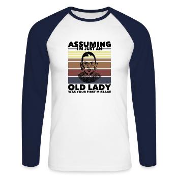 R.B.G. Ruth Bader Ginsburg RBG - Unisex Baseballshirt langarm - Weiß/Navy - Vorne - Nik (191cm)