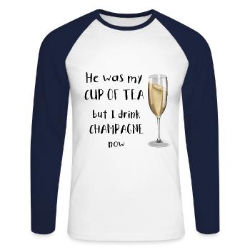 Vin mousseux - C’était mon thé mais je bois du Champa - T-shirt baseball manches longues Homme - blanc/marine - Devant - Nik (191cm)