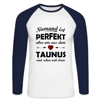Chez soi dans le Taunus - T-shirt baseball manches longues Homme - blanc/marine - Devant - Nik (191cm)
